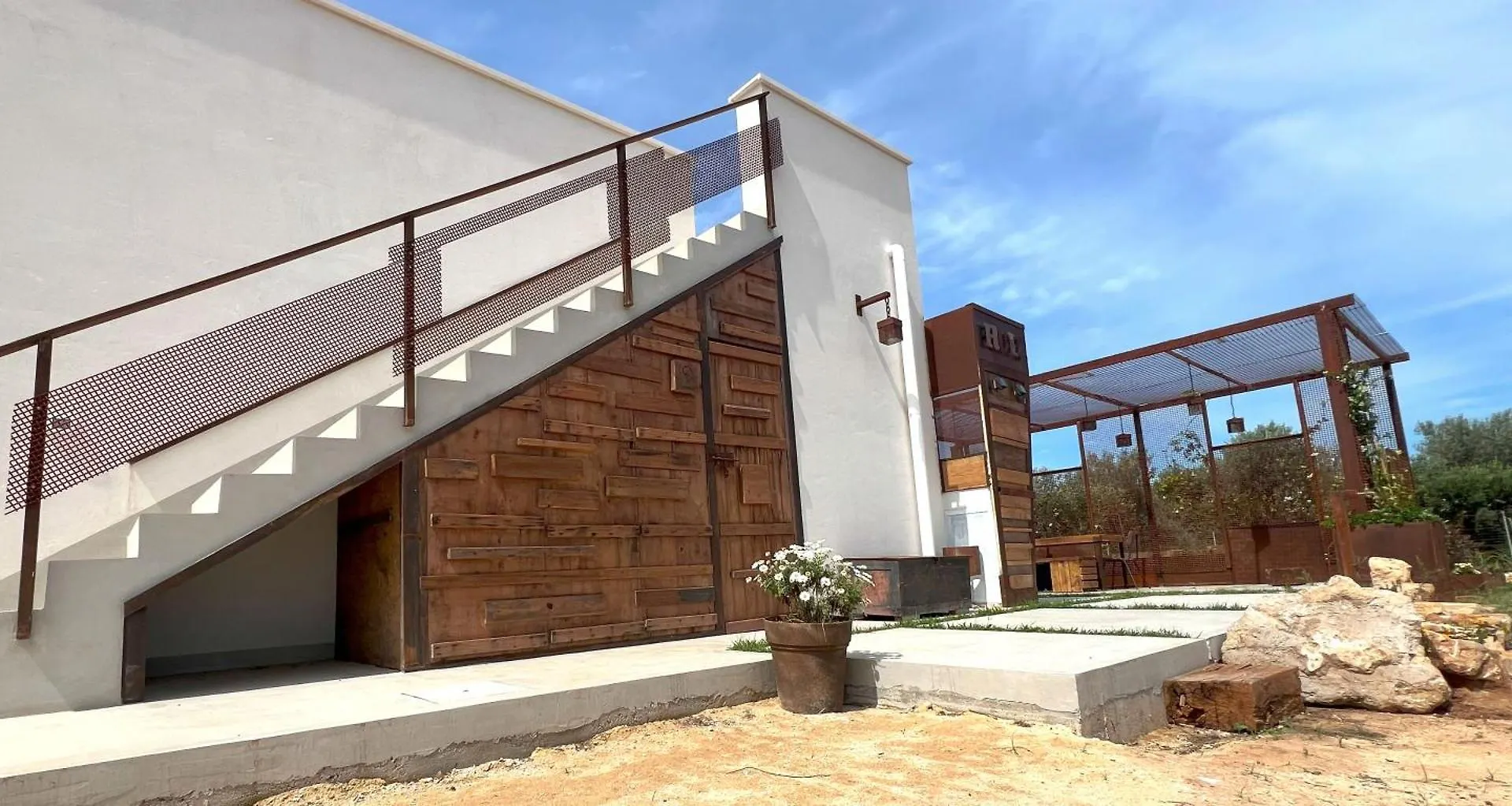 Rui2 Exclusive Accomodation Терразини